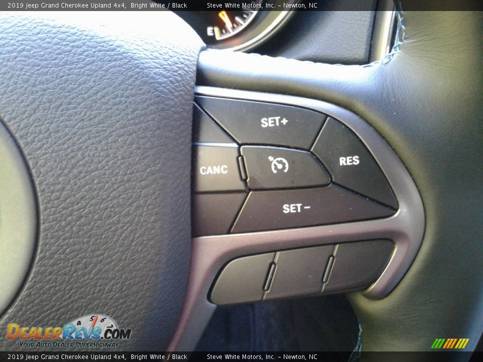 2019 Jeep Grand Cherokee Upland 4x4 Bright White / Black Photo #18