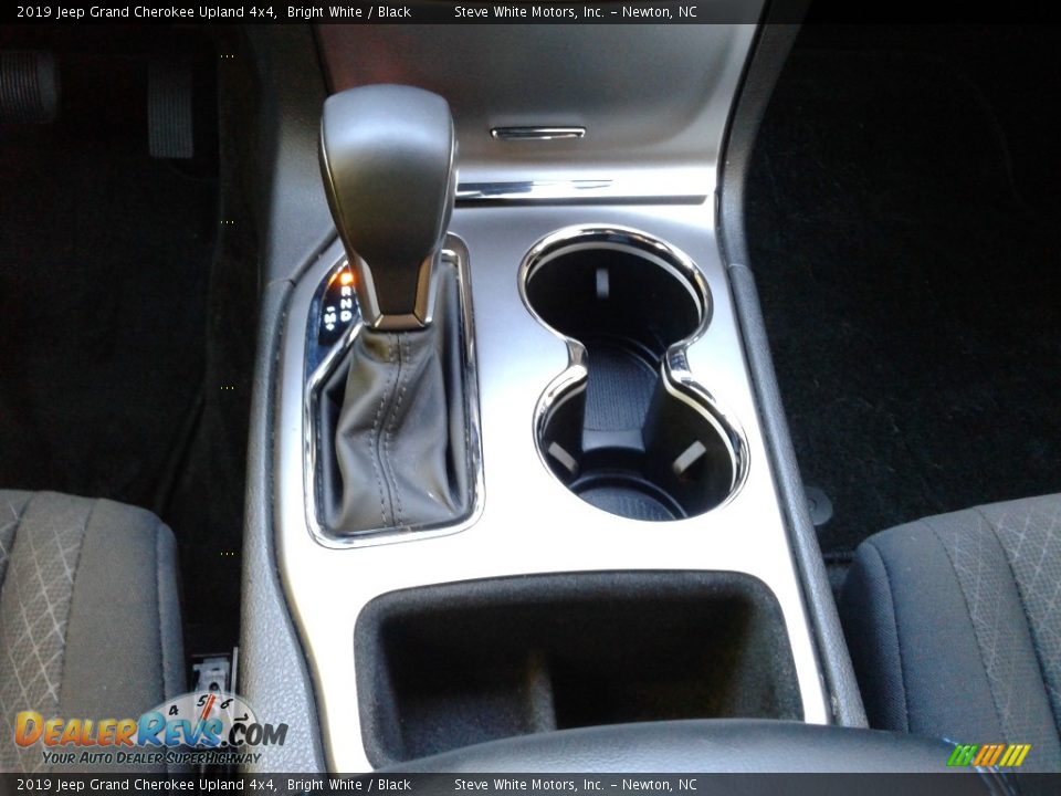 2019 Jeep Grand Cherokee Upland 4x4 Bright White / Black Photo #27