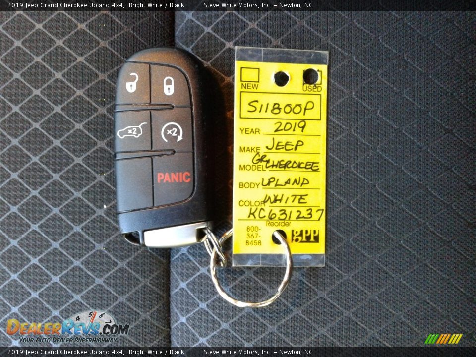 2019 Jeep Grand Cherokee Upland 4x4 Bright White / Black Photo #30