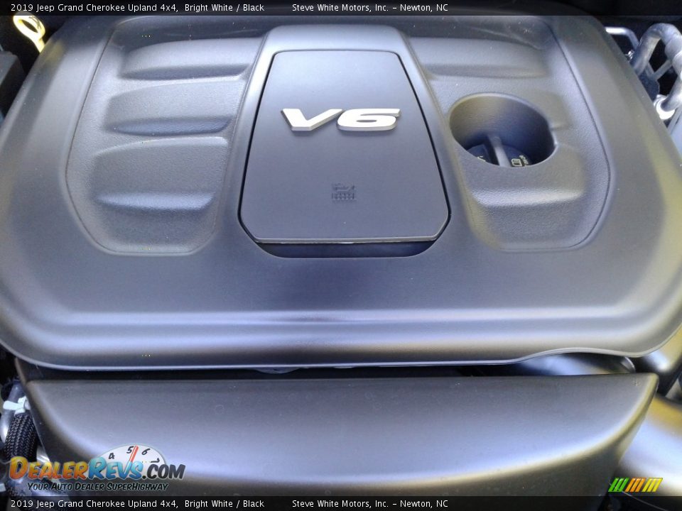 2019 Jeep Grand Cherokee Upland 4x4 Bright White / Black Photo #31