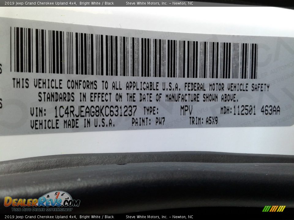 2019 Jeep Grand Cherokee Upland 4x4 Bright White / Black Photo #32