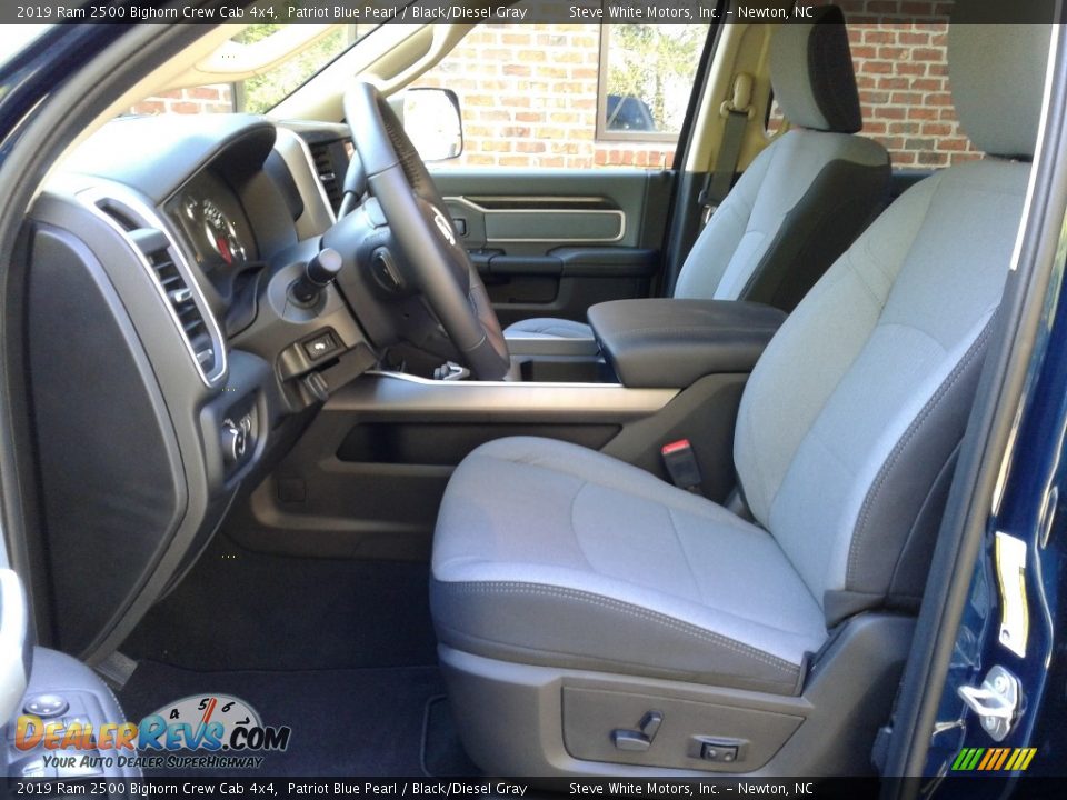2019 Ram 2500 Bighorn Crew Cab 4x4 Patriot Blue Pearl / Black/Diesel Gray Photo #10