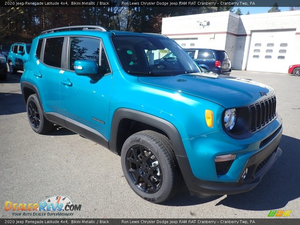 Front 3/4 View of 2020 Jeep Renegade Latitude 4x4 Photo #7