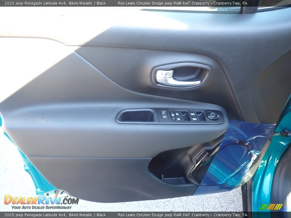 2020 Jeep Renegade Latitude 4x4 Bikini Metallic / Black Photo #13