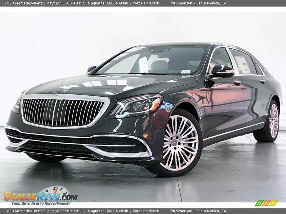 Front 3/4 View of 2020 Mercedes-Benz S Maybach S560 4Matic Photo #12