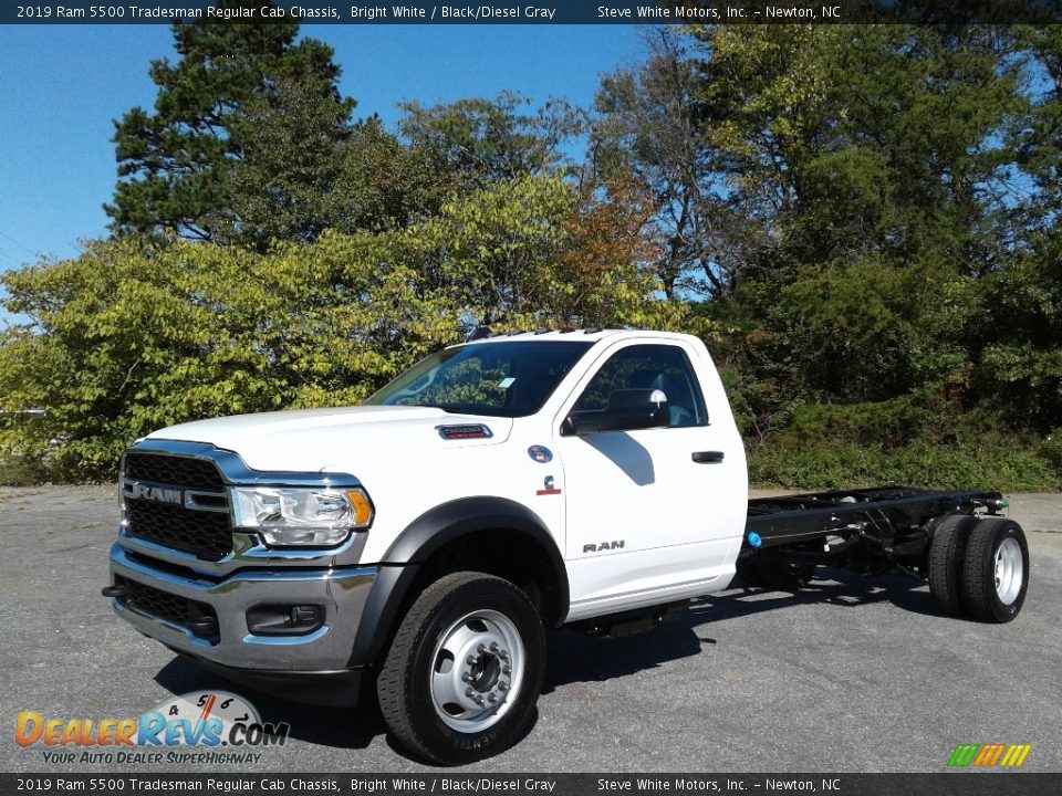 2019 Ram 5500 Tradesman Regular Cab Chassis Bright White / Black/Diesel Gray Photo #2
