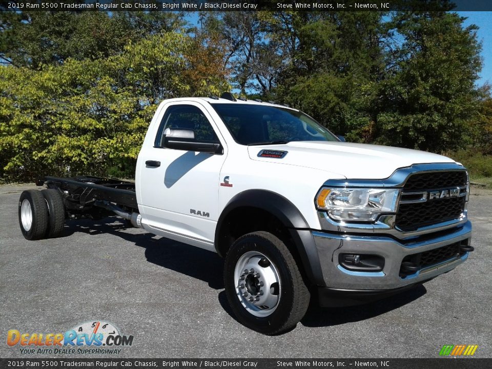 2019 Ram 5500 Tradesman Regular Cab Chassis Bright White / Black/Diesel Gray Photo #4