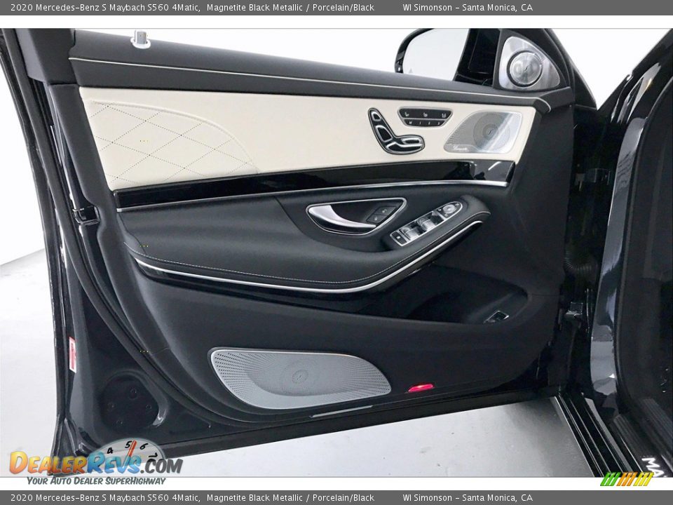 Door Panel of 2020 Mercedes-Benz S Maybach S560 4Matic Photo #25