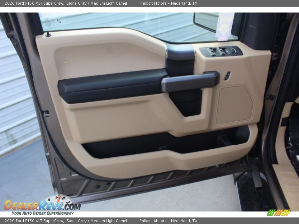 Door Panel of 2020 Ford F150 XLT SuperCrew Photo #9