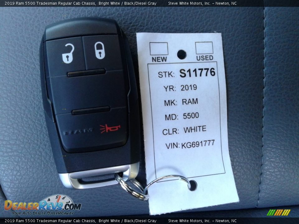 2019 Ram 5500 Tradesman Regular Cab Chassis Bright White / Black/Diesel Gray Photo #23