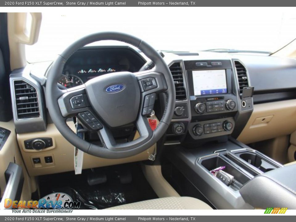 Dashboard of 2020 Ford F150 XLT SuperCrew Photo #21