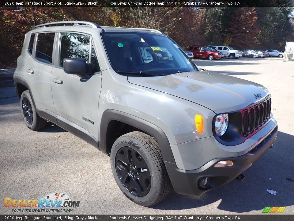 Front 3/4 View of 2020 Jeep Renegade Sport 4x4 Photo #7