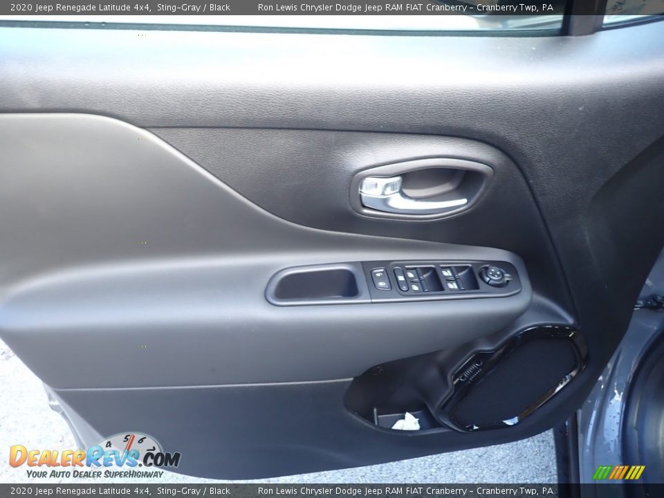 2020 Jeep Renegade Latitude 4x4 Sting-Gray / Black Photo #13