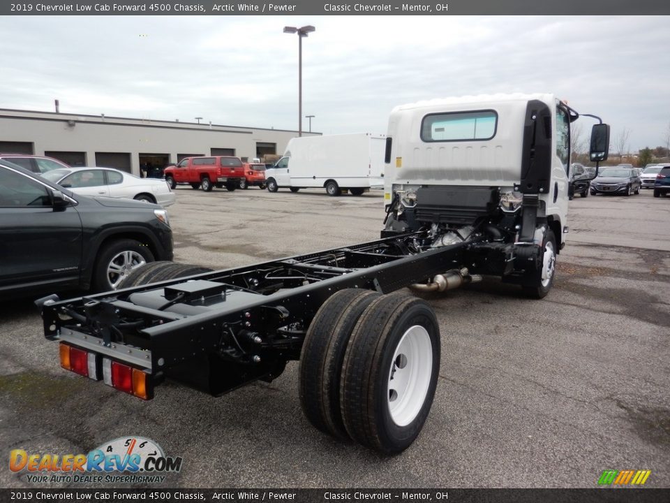 2019 Chevrolet Low Cab Forward 4500 Chassis Arctic White / Pewter Photo #3