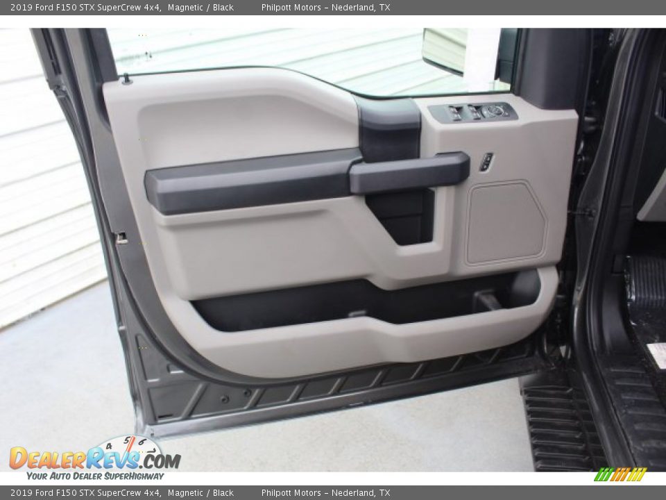 2019 Ford F150 STX SuperCrew 4x4 Magnetic / Black Photo #9