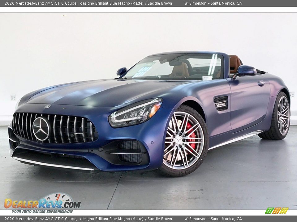 Front 3/4 View of 2020 Mercedes-Benz AMG GT C Coupe Photo #12