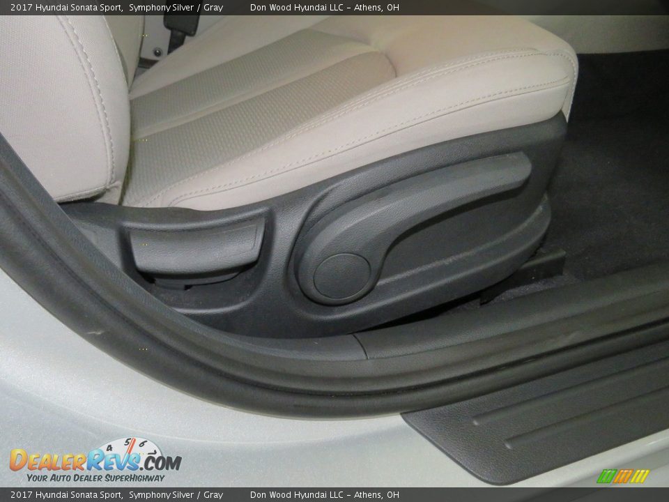 2017 Hyundai Sonata Sport Symphony Silver / Gray Photo #23
