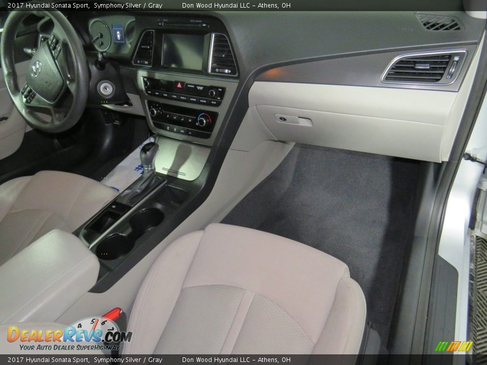 2017 Hyundai Sonata Sport Symphony Silver / Gray Photo #24