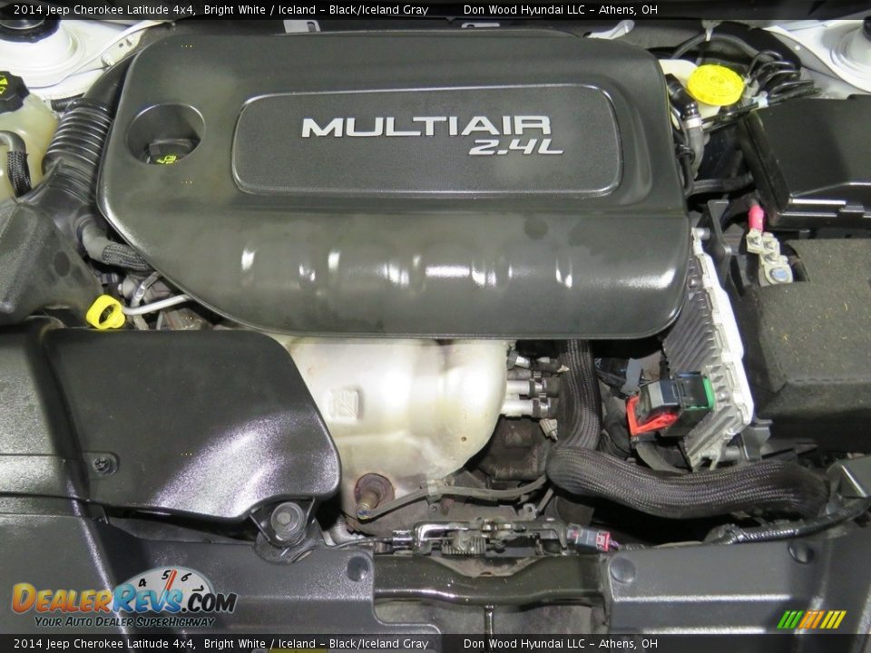 2014 Jeep Cherokee Latitude 4x4 Bright White / Iceland - Black/Iceland Gray Photo #6