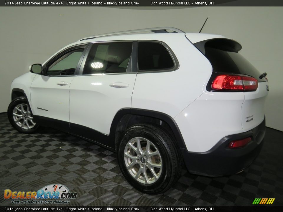 2014 Jeep Cherokee Latitude 4x4 Bright White / Iceland - Black/Iceland Gray Photo #9
