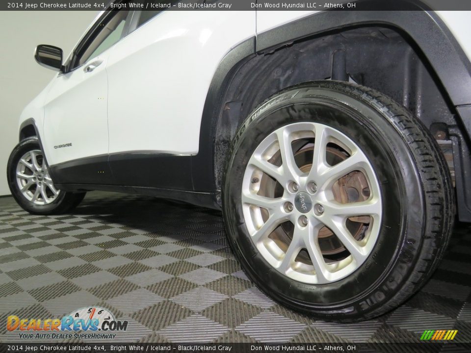 2014 Jeep Cherokee Latitude 4x4 Bright White / Iceland - Black/Iceland Gray Photo #10
