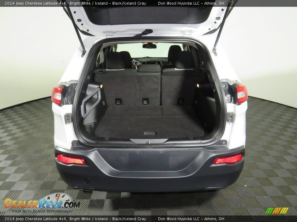 2014 Jeep Cherokee Latitude 4x4 Bright White / Iceland - Black/Iceland Gray Photo #12
