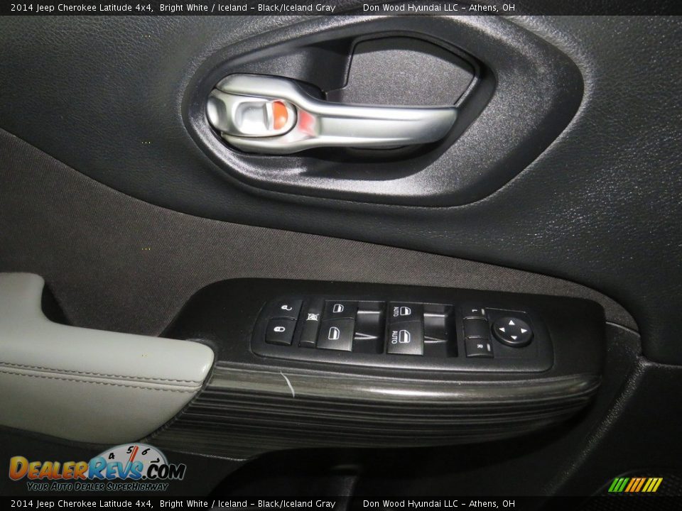 2014 Jeep Cherokee Latitude 4x4 Bright White / Iceland - Black/Iceland Gray Photo #35