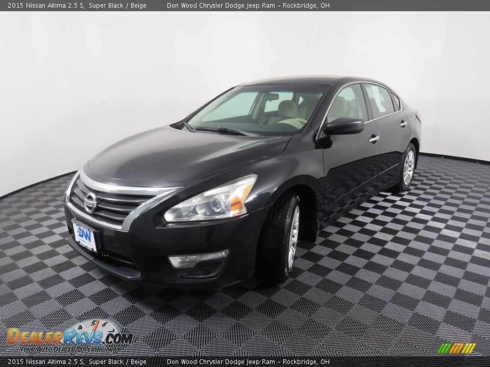 2015 Nissan Altima 2.5 S Super Black / Beige Photo #7