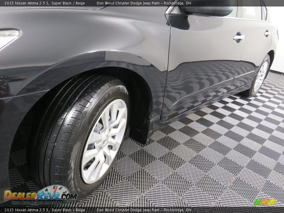 2015 Nissan Altima 2.5 S Super Black / Beige Photo #8