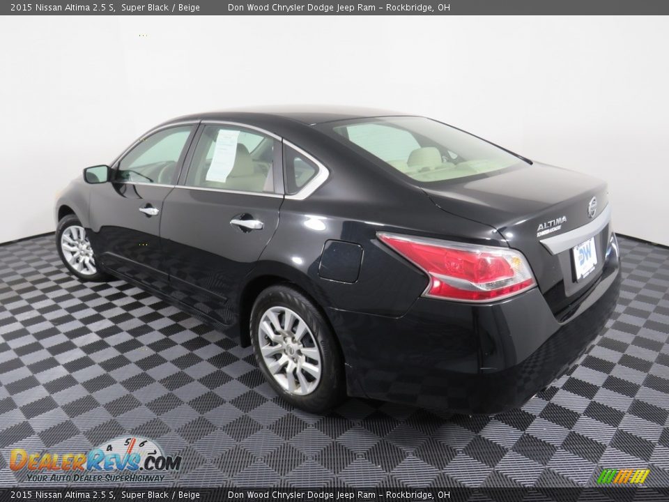 2015 Nissan Altima 2.5 S Super Black / Beige Photo #10
