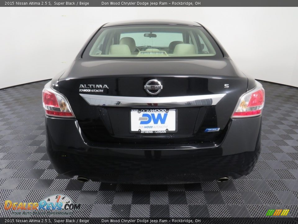 2015 Nissan Altima 2.5 S Super Black / Beige Photo #11