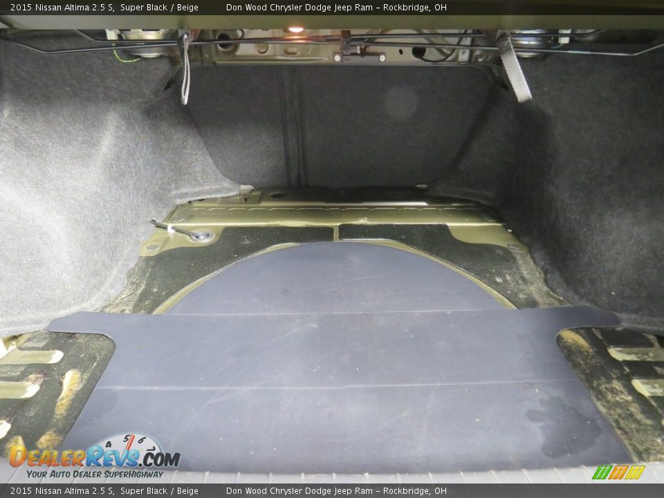 2015 Nissan Altima 2.5 S Super Black / Beige Photo #12