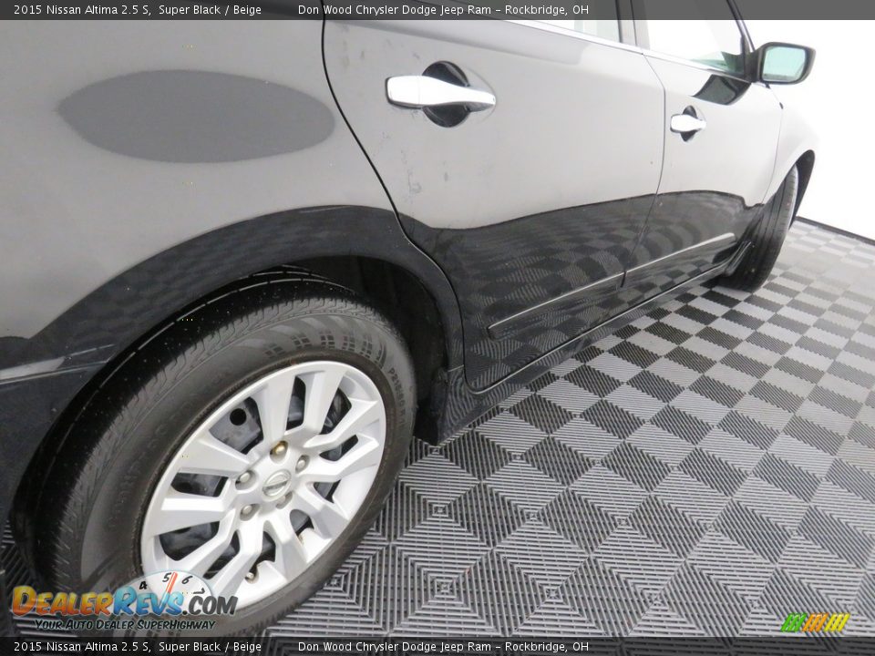 2015 Nissan Altima 2.5 S Super Black / Beige Photo #14