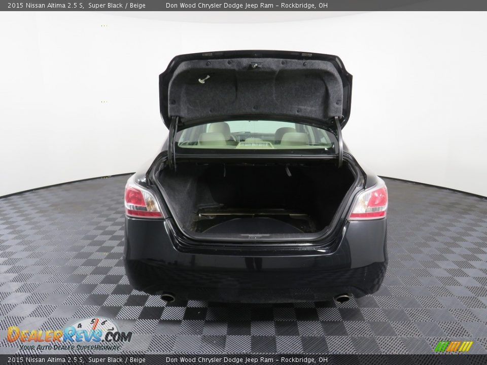 2015 Nissan Altima 2.5 S Super Black / Beige Photo #28