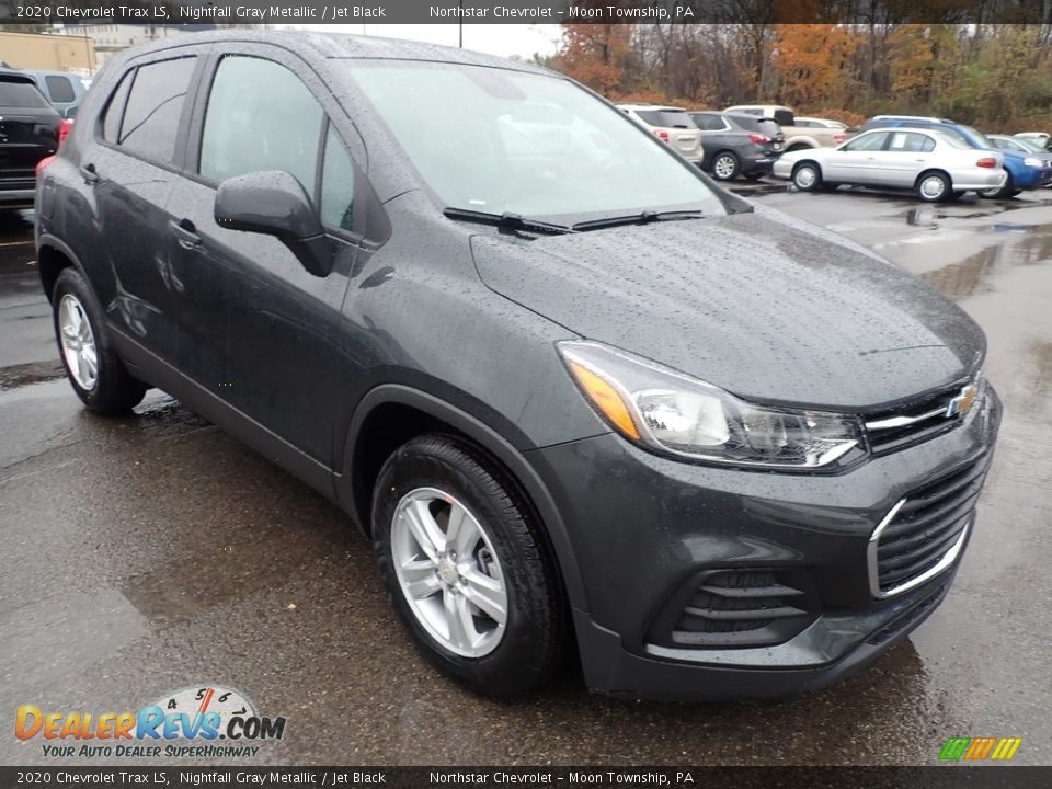 Front 3/4 View of 2020 Chevrolet Trax LS Photo #7