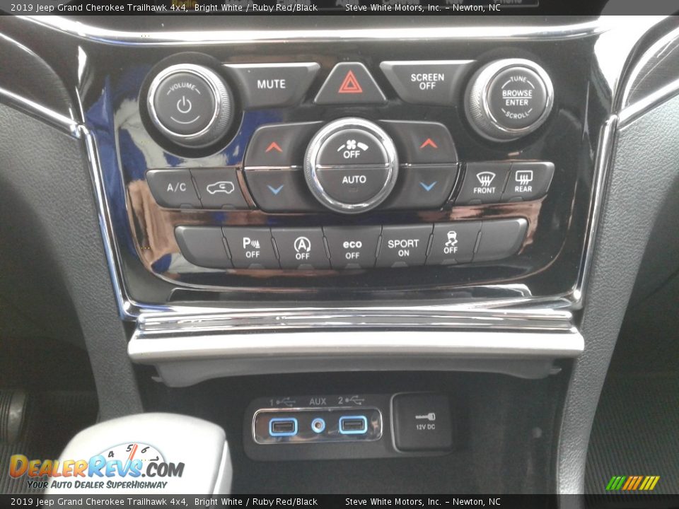 2019 Jeep Grand Cherokee Trailhawk 4x4 Bright White / Ruby Red/Black Photo #31