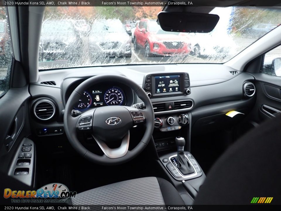 Dashboard of 2020 Hyundai Kona SEL AWD Photo #9