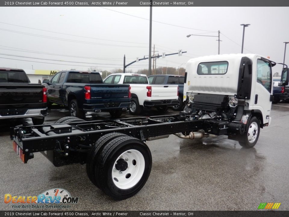 2019 Chevrolet Low Cab Forward 4500 Chassis Arctic White / Pewter Photo #3