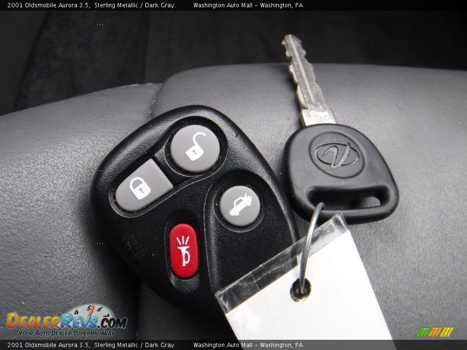 2001 Oldsmobile Aurora 3.5 Sterling Metallic / Dark Gray Photo #25