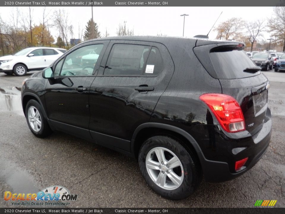 2020 Chevrolet Trax LS Mosaic Black Metallic / Jet Black Photo #5