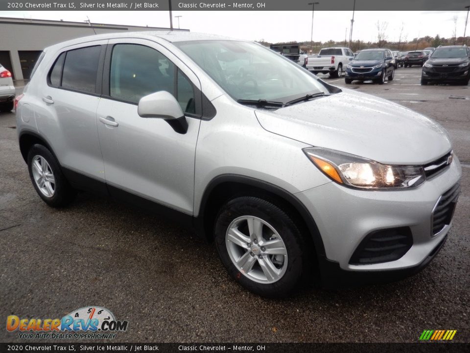 2020 Chevrolet Trax LS Silver Ice Metallic / Jet Black Photo #3