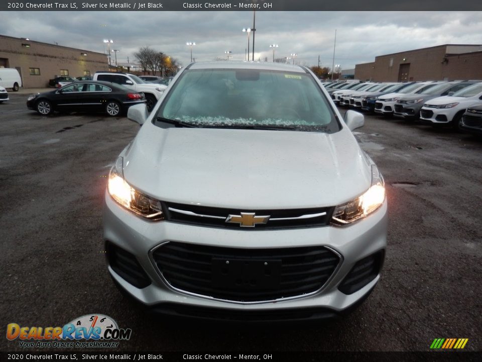 2020 Chevrolet Trax LS Silver Ice Metallic / Jet Black Photo #2