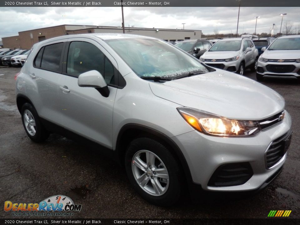 2020 Chevrolet Trax LS Silver Ice Metallic / Jet Black Photo #3