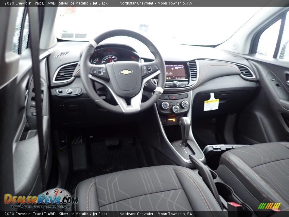 Dashboard of 2020 Chevrolet Trax LT AWD Photo #13