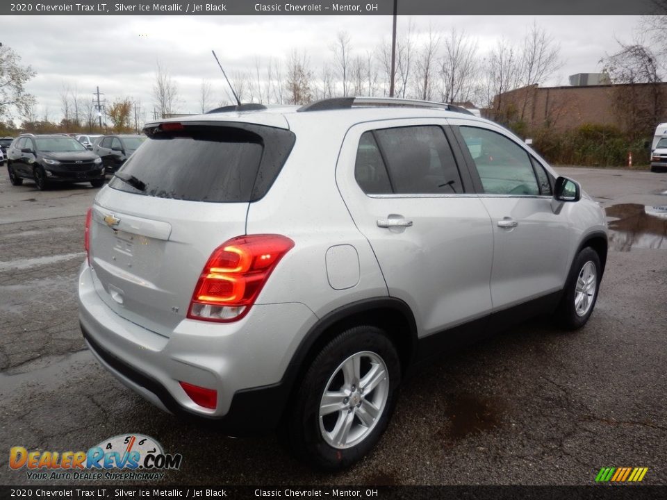 2020 Chevrolet Trax LT Silver Ice Metallic / Jet Black Photo #4