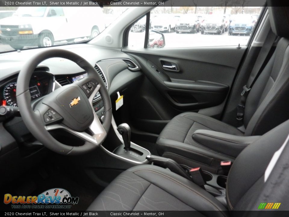 2020 Chevrolet Trax LT Silver Ice Metallic / Jet Black Photo #6