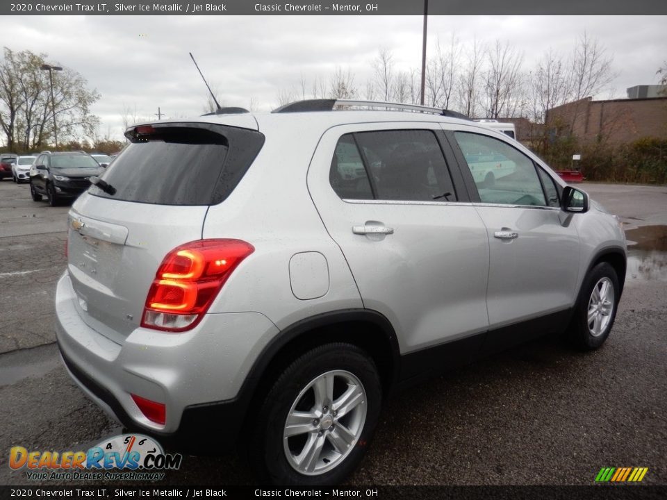 2020 Chevrolet Trax LT Silver Ice Metallic / Jet Black Photo #4