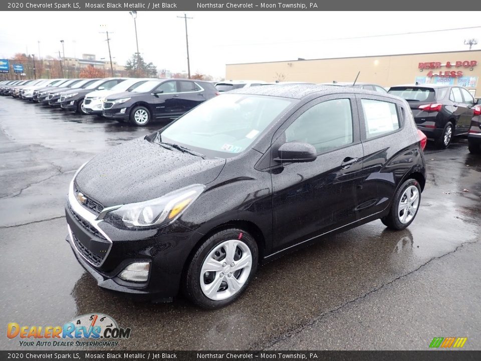 Front 3/4 View of 2020 Chevrolet Spark LS Photo #1