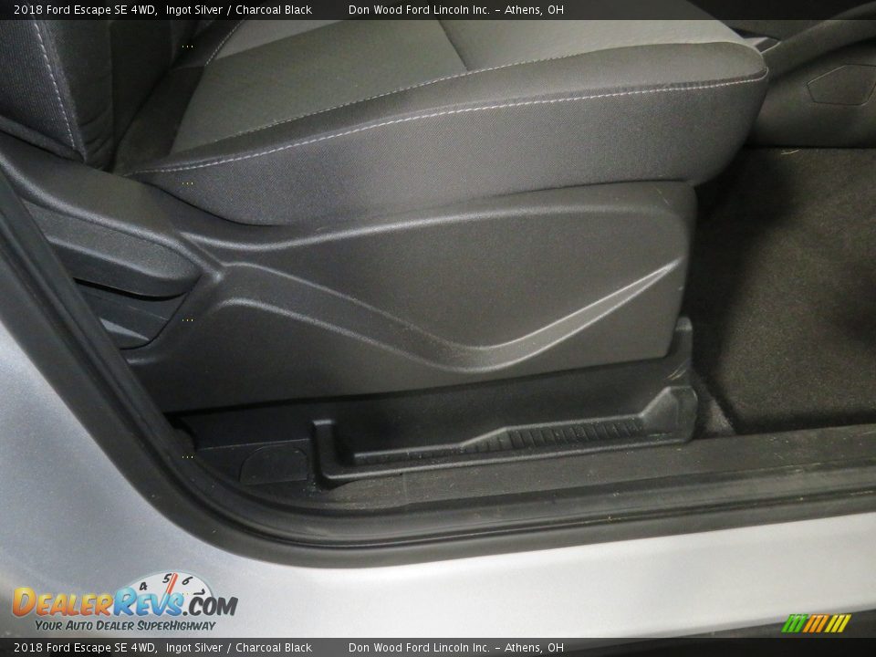 2018 Ford Escape SE 4WD Ingot Silver / Charcoal Black Photo #26