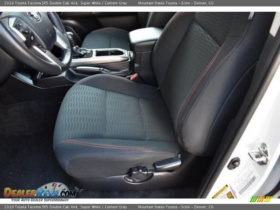 2019 Toyota Tacoma SR5 Double Cab 4x4 Super White / Cement Gray Photo #11